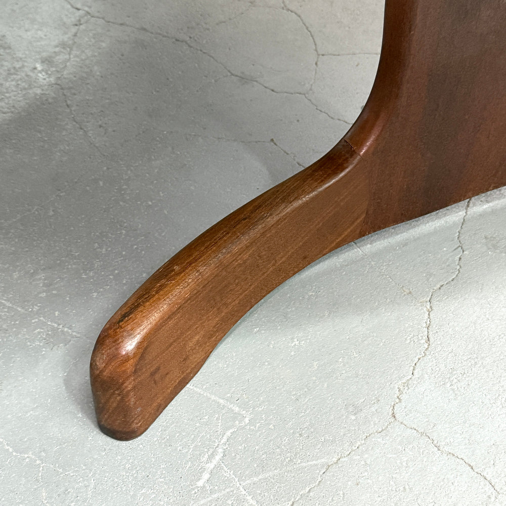 
                      
                        G-PLAN(ジープラン) / WHALE TAILE OVAL TABLE ホエールレッグ オーバルダイニングテーブル (401)
                      
                    