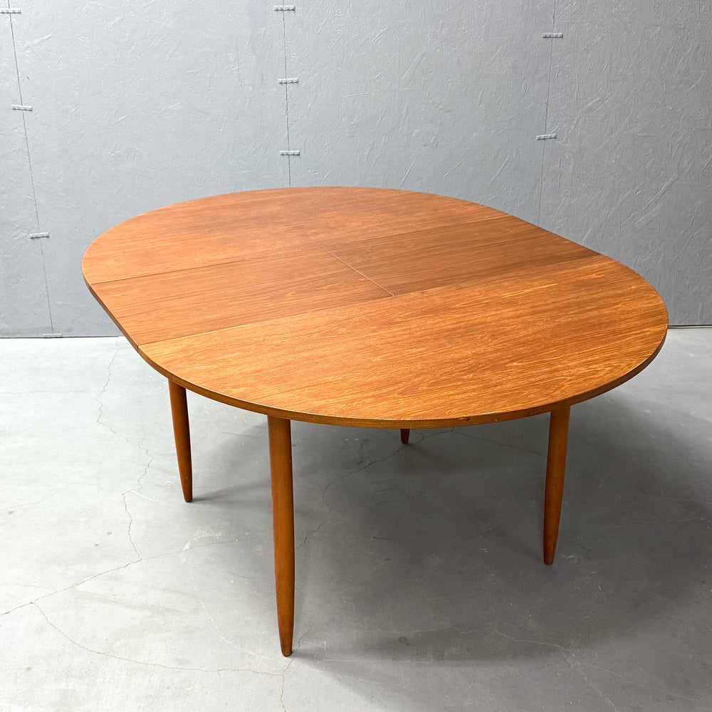 
                      
                        TEAK EXTENSION ROUND TABLE チークラウンドテーブル (501)
                      
                    