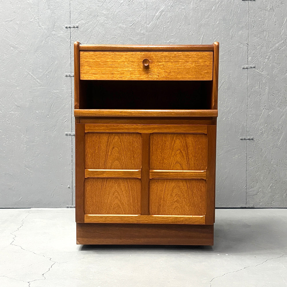 
                      
                        Nathan(ネイサン) / VINTAGE Small Cabinet
                      
                    