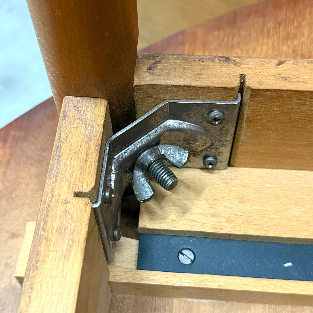 
                      
                        TEAK EXTENSION ROUND TABLE チークラウンドテーブル (501)
                      
                    