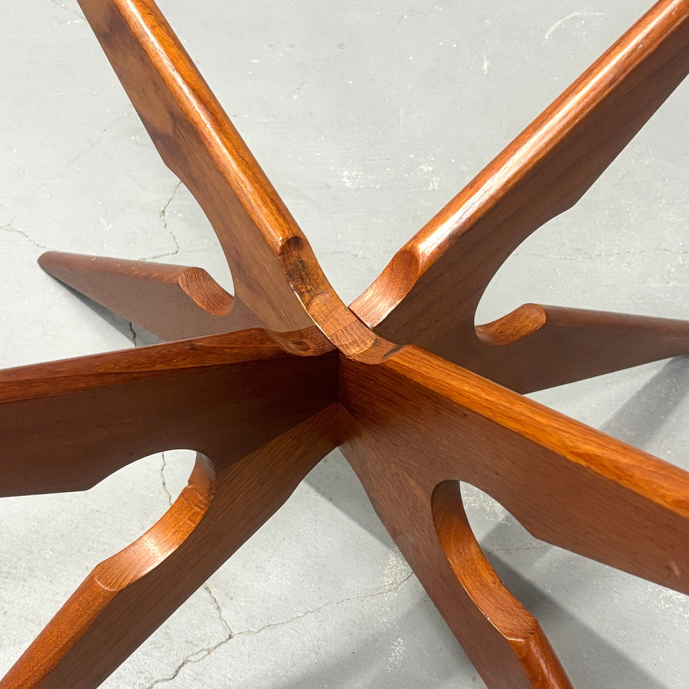 
                      
                        Danish Spider glass top coffee table ダニッシュ ガラストップコーヒーテーブル
                      
                    