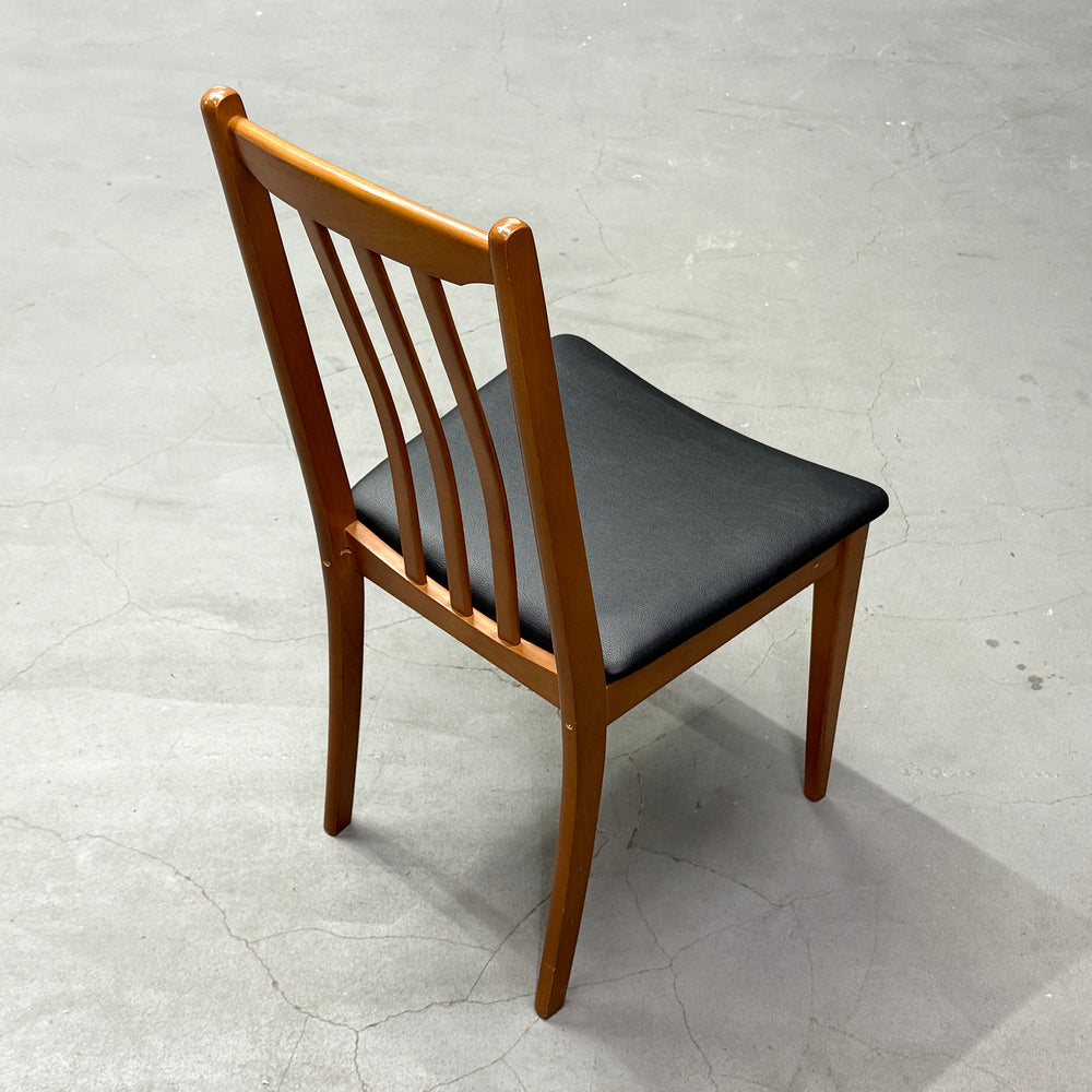 
                      
                        Vintage dining chair 英国ヴィンテージ ダイニングチェア (402)
                      
                    