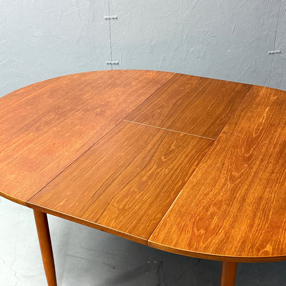 
                      
                        TEAK EXTENSION ROUND TABLE チークラウンドテーブル (501)
                      
                    