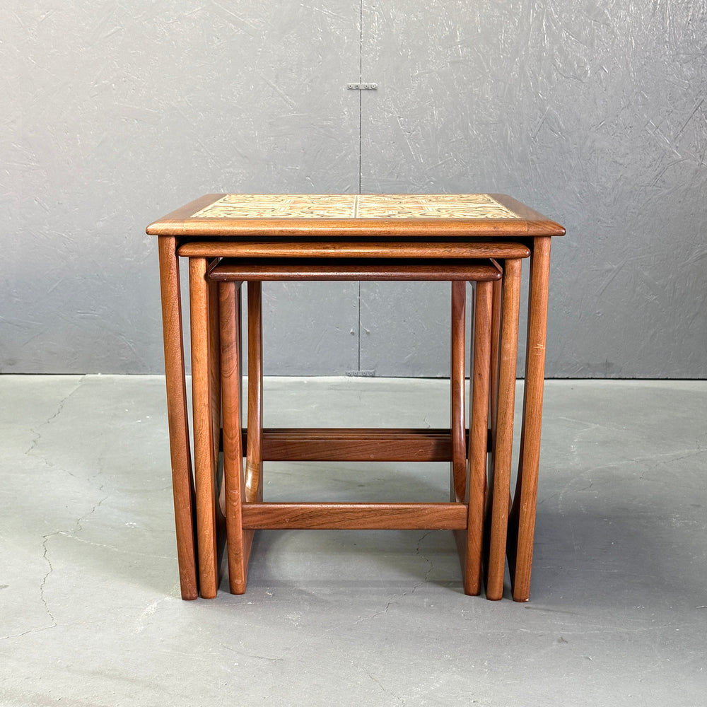 
                      
                        G-PLAN(ジープラン) / Astro  Tile top Nest table アストロ タイルトップ ネストテーブル (501)
                      
                    