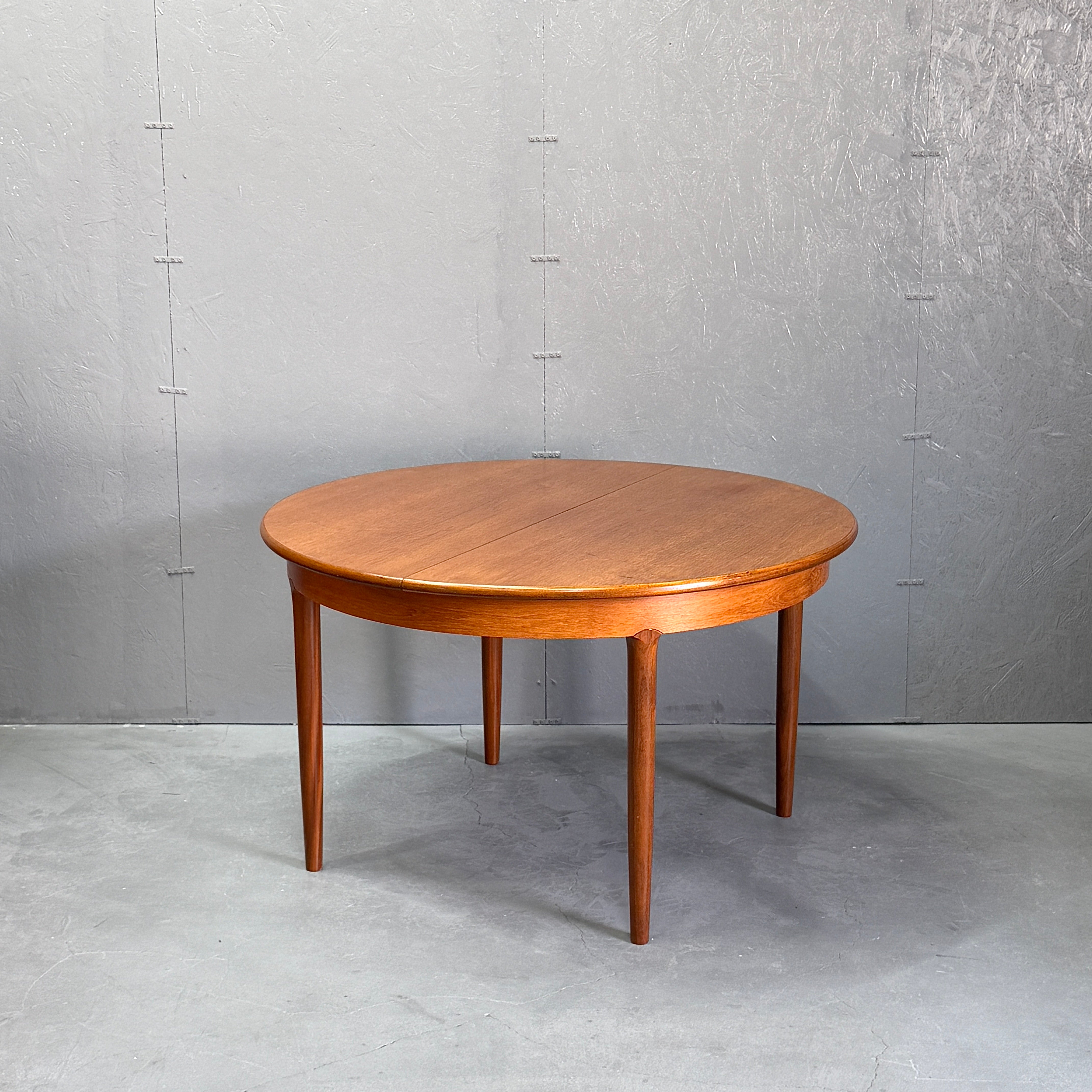 ダイニングテーブル – NONOR FURNITURE
