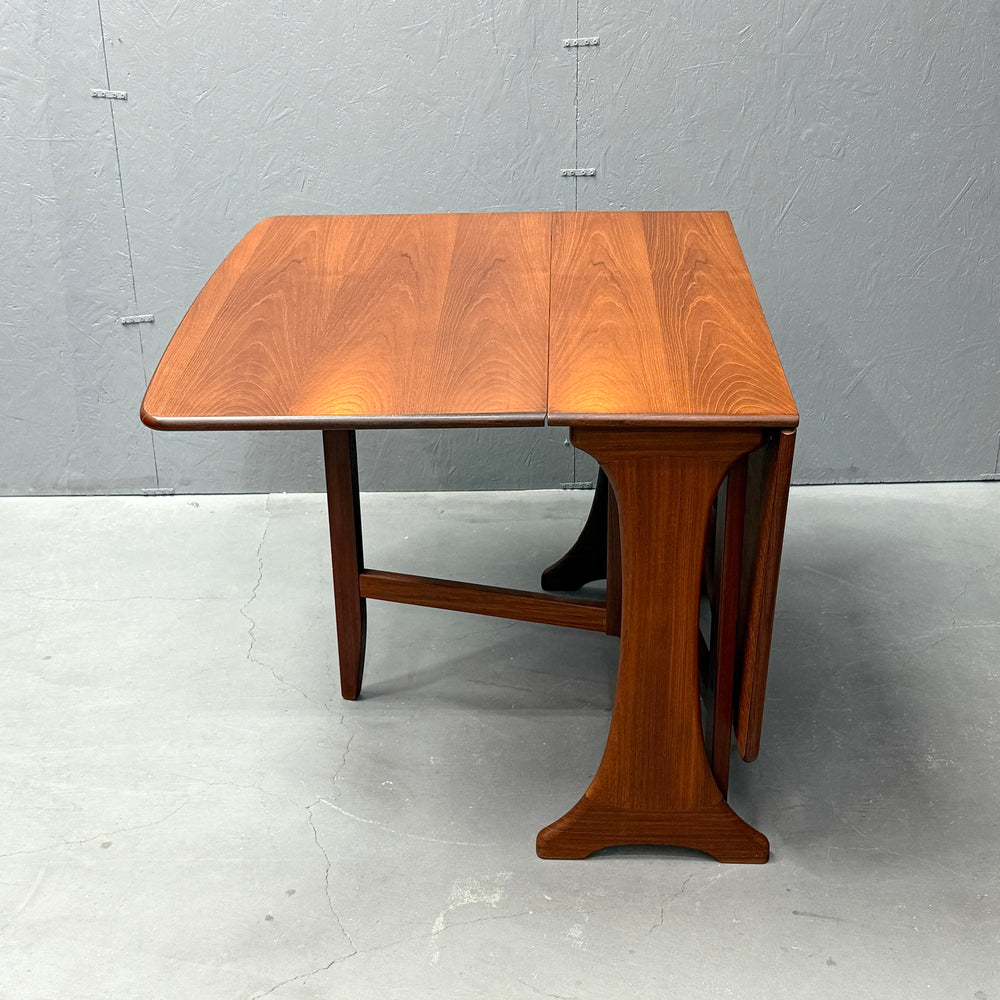 
                      
                        G-PLAN(ジープラン) / Fresco GATELEG TABLE ゲートレッグテーブル (501)
                      
                    