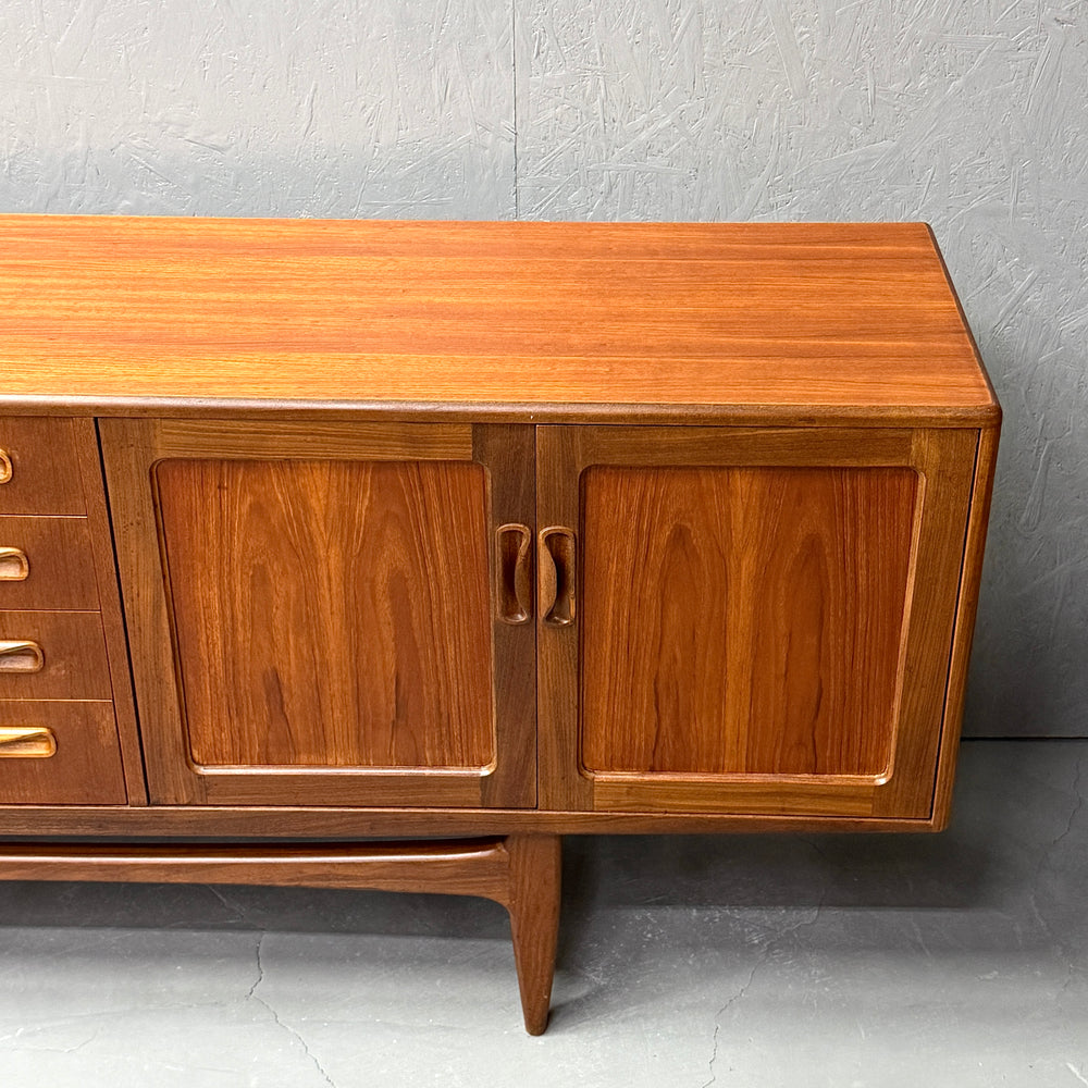 
                      
                        G-PLAN(ジープラン) / Fresco Long Jhon Sideboard フレスコ ロングジョン サイドボード (401)
                      
                    
