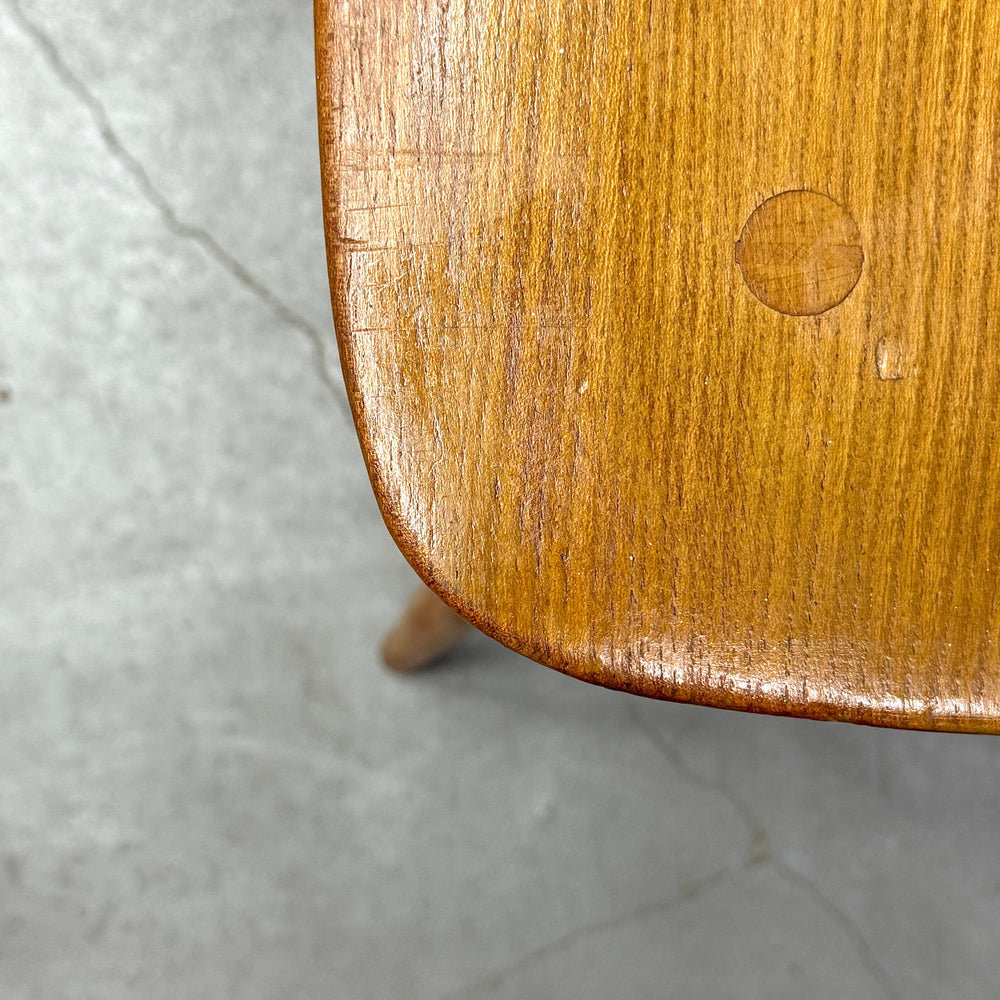 
                      
                        ERCOL(アーコール) / HOOP BACK CHAIR 4本 フープバックチェア (402)
                      
                    