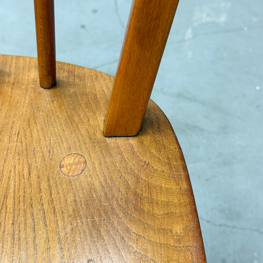 
                      
                        ERCOL(アーコール) / HOOP BACK CHAIR 4本 フープバックチェア (402)
                      
                    