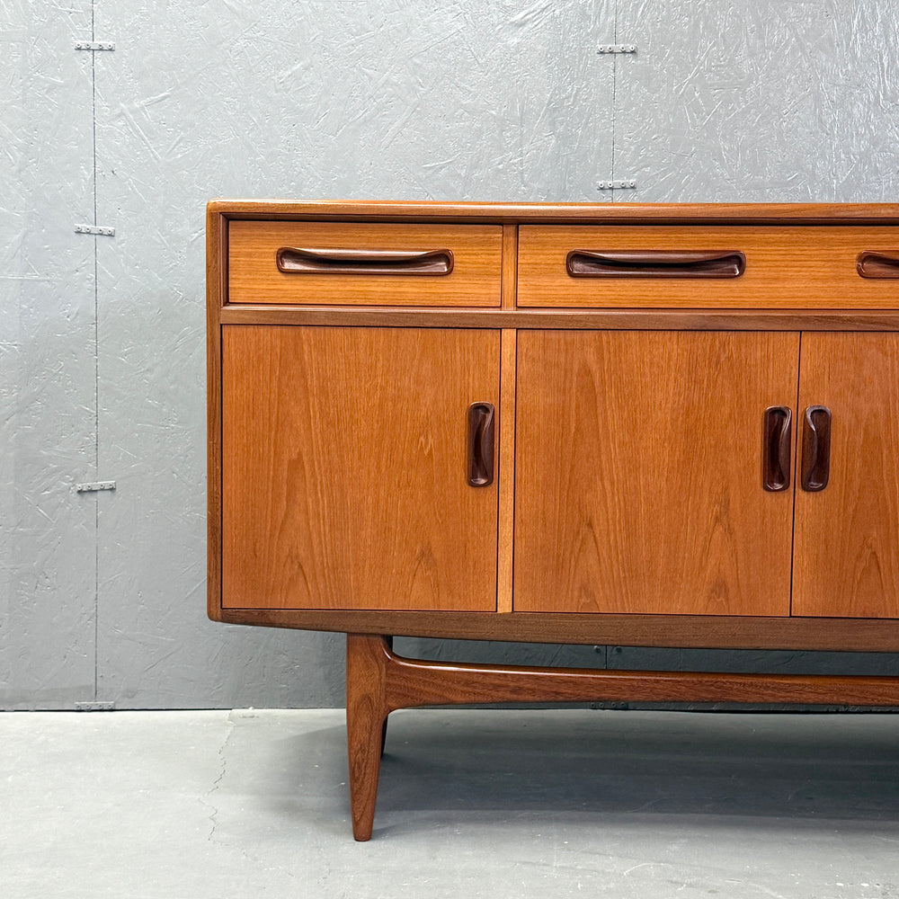 
                      
                        G-PLAN(ジープラン) / Fresco Sideboard フレスコ サイドボード (501)
                      
                    