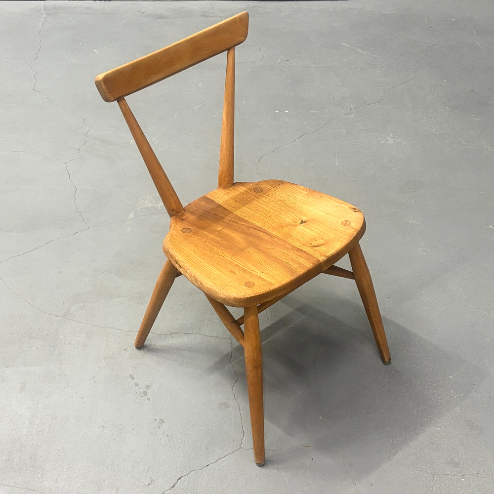 
                      
                        ERCOL(アーコール) / STACKING CHAIR スタッキングチェア (305)
                      
                    