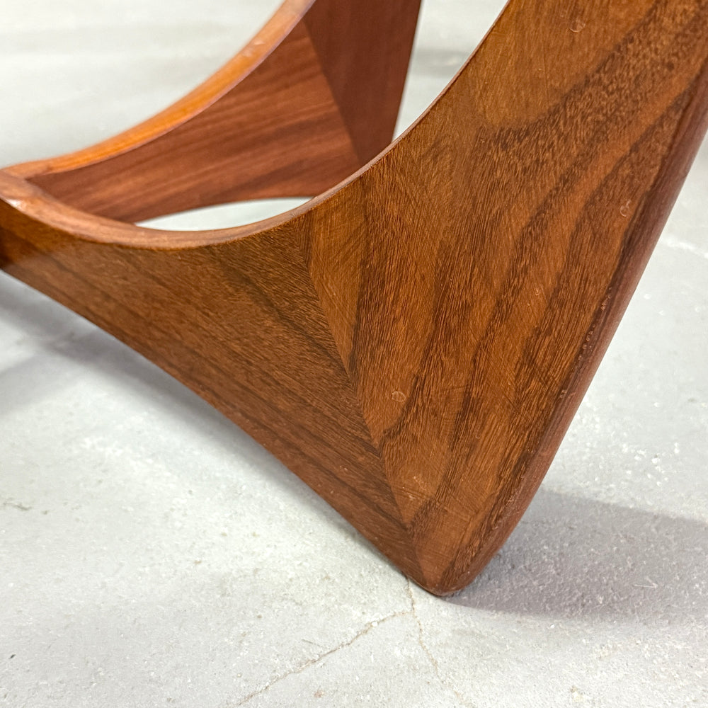 
                      
                        G-PLAN(ジープラン) / ASTRO COFFEE TABLE アストロ コーヒーテーブル (501)
                      
                    