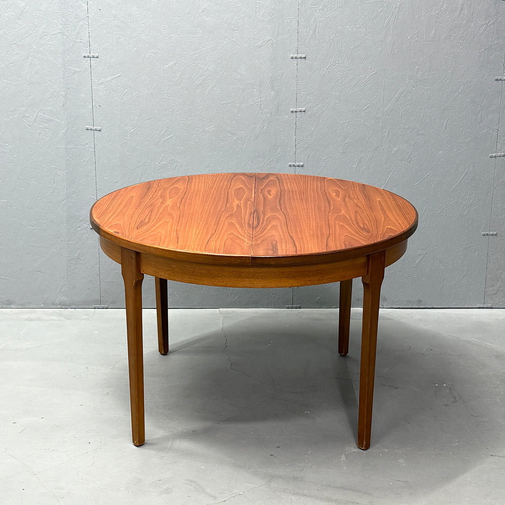 
                      
                        Remploy / EXTENSION ROUND TABLE エクステンション ラウンドテーブル
                      
                    