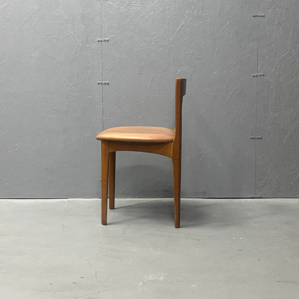 
                      
                        Nathan(ネイサン) / DINING CHAIR ダイニングチェア (401)
                      
                    