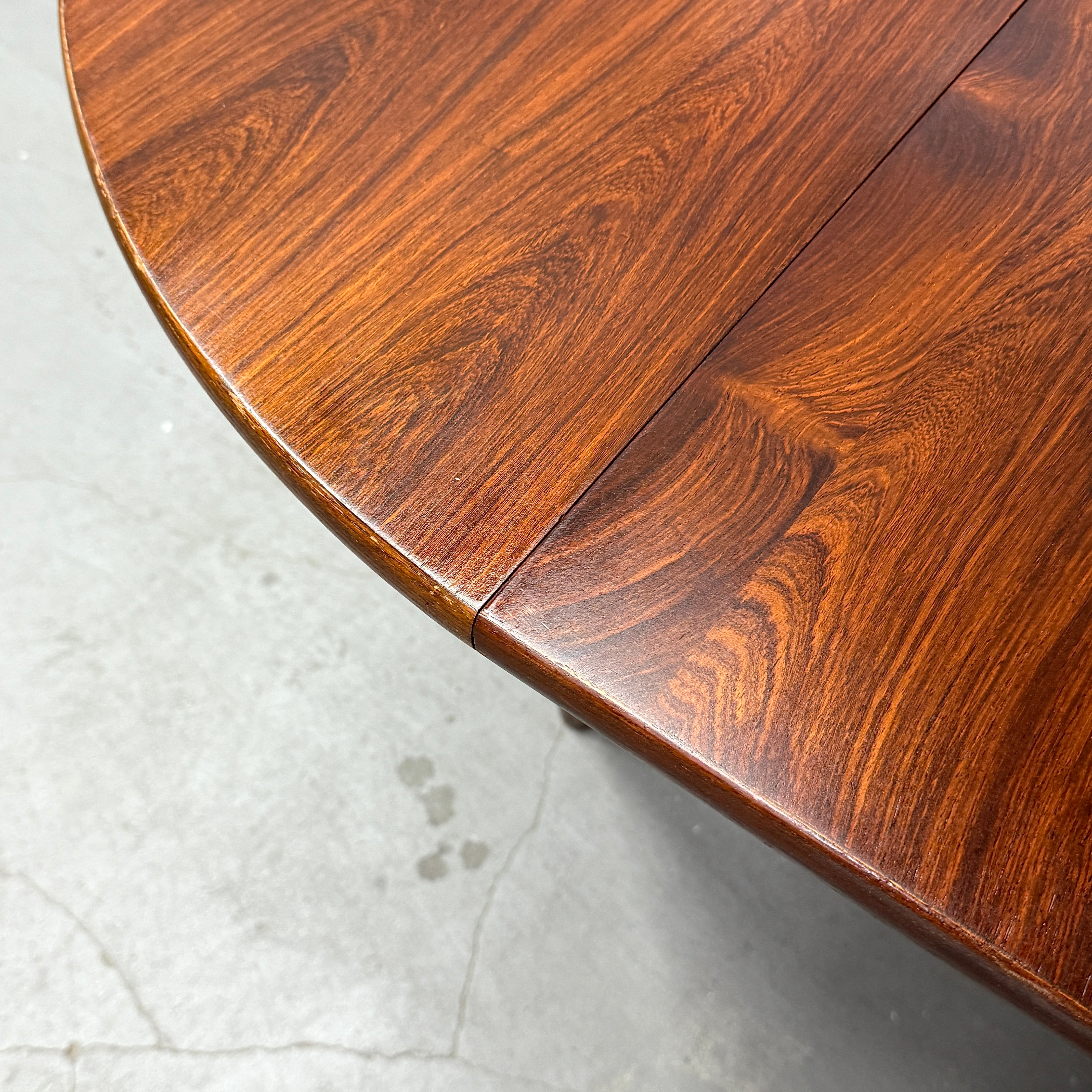 Rosewood Oval Extension Table ローズウッド オーバル