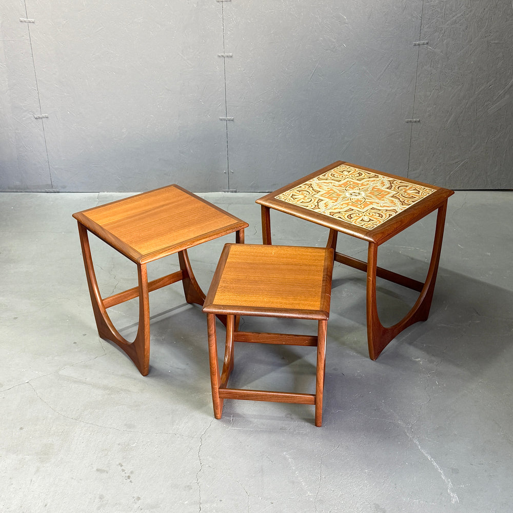 
                      
                        G-PLAN(ジープラン) / Astro  Tile top Nest table アストロ タイルトップ ネストテーブル (501)
                      
                    