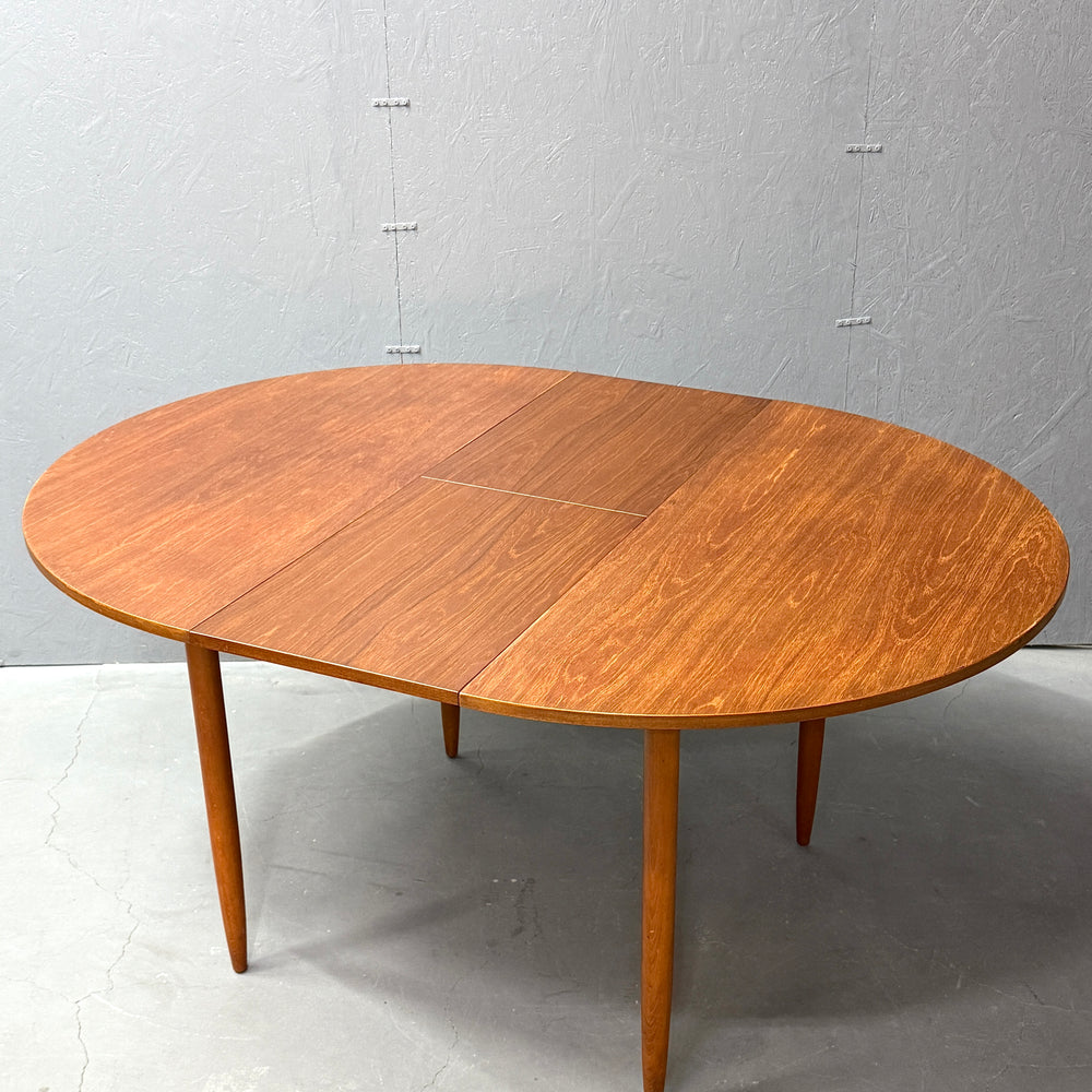 
                      
                        TEAK EXTENSION ROUND TABLE チークラウンドテーブル (501)
                      
                    