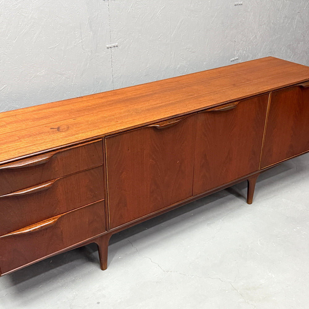 
                      
                        A.H.McINTOSH(マッキントッシュ) /  DUNVEGAN Sideboard (401)
                      
                    