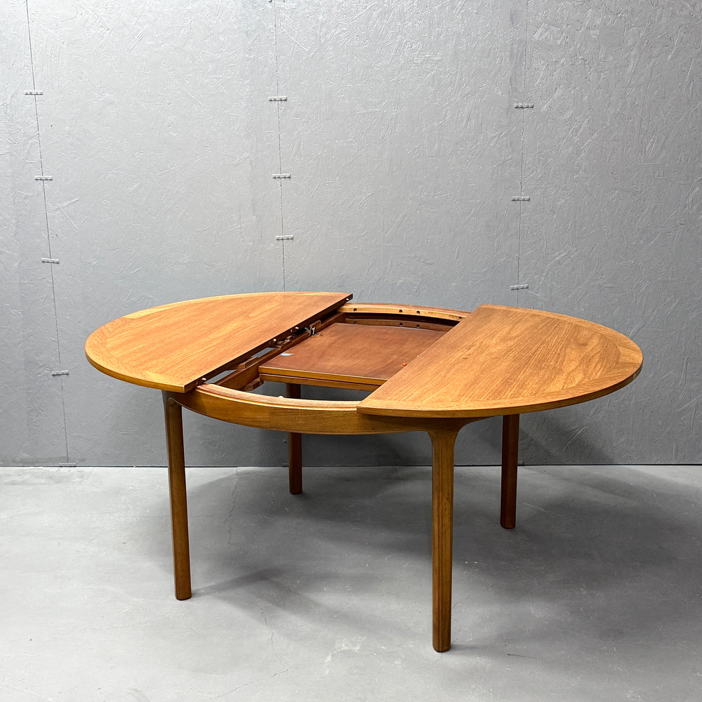 
                      
                        Nathan(ネイサン) / EXTENSION ROUND TABLE エクステンション ラウンドテーブル (402)
                      
                    