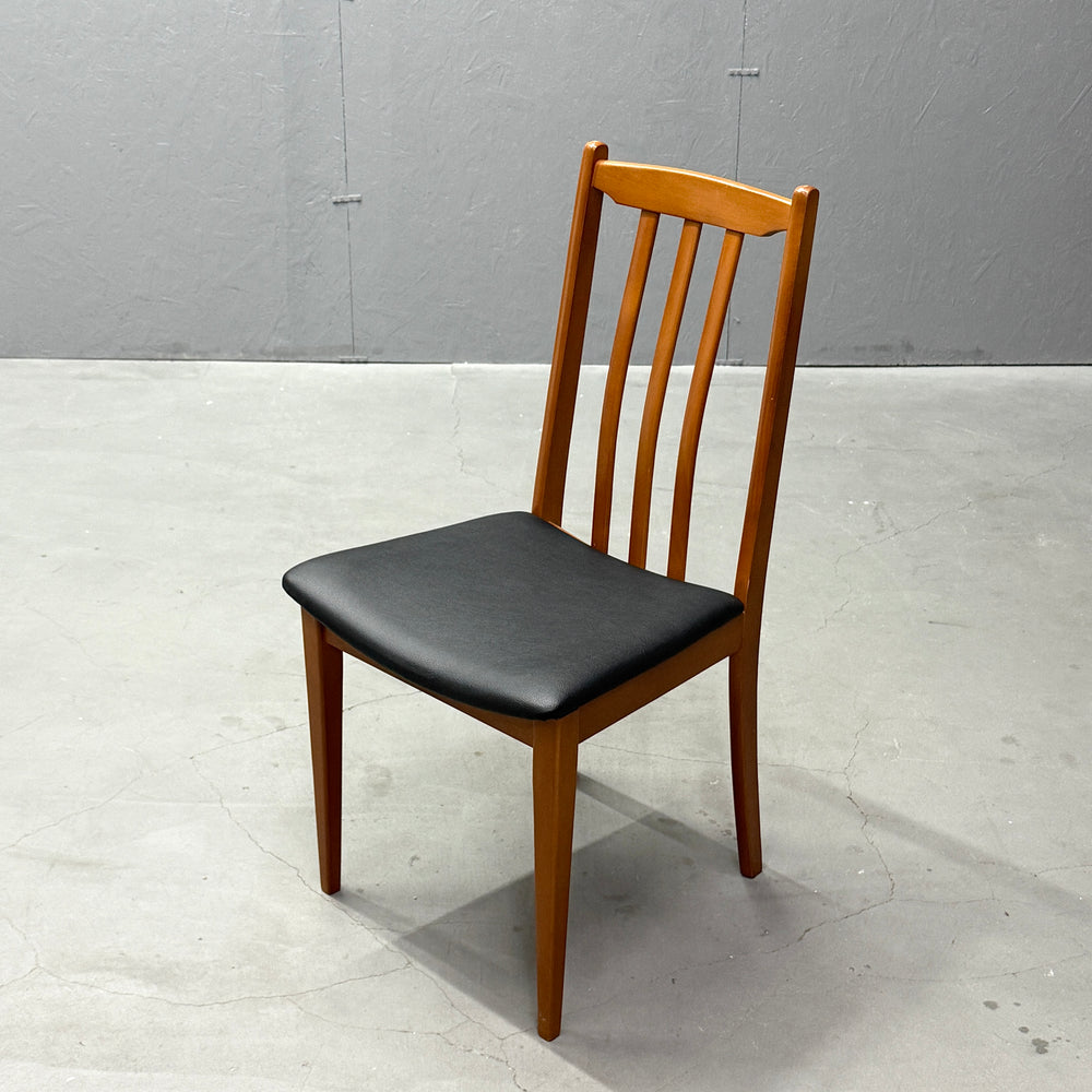 
                      
                        Vintage dining chair 英国ヴィンテージ ダイニングチェア (401)
                      
                    
