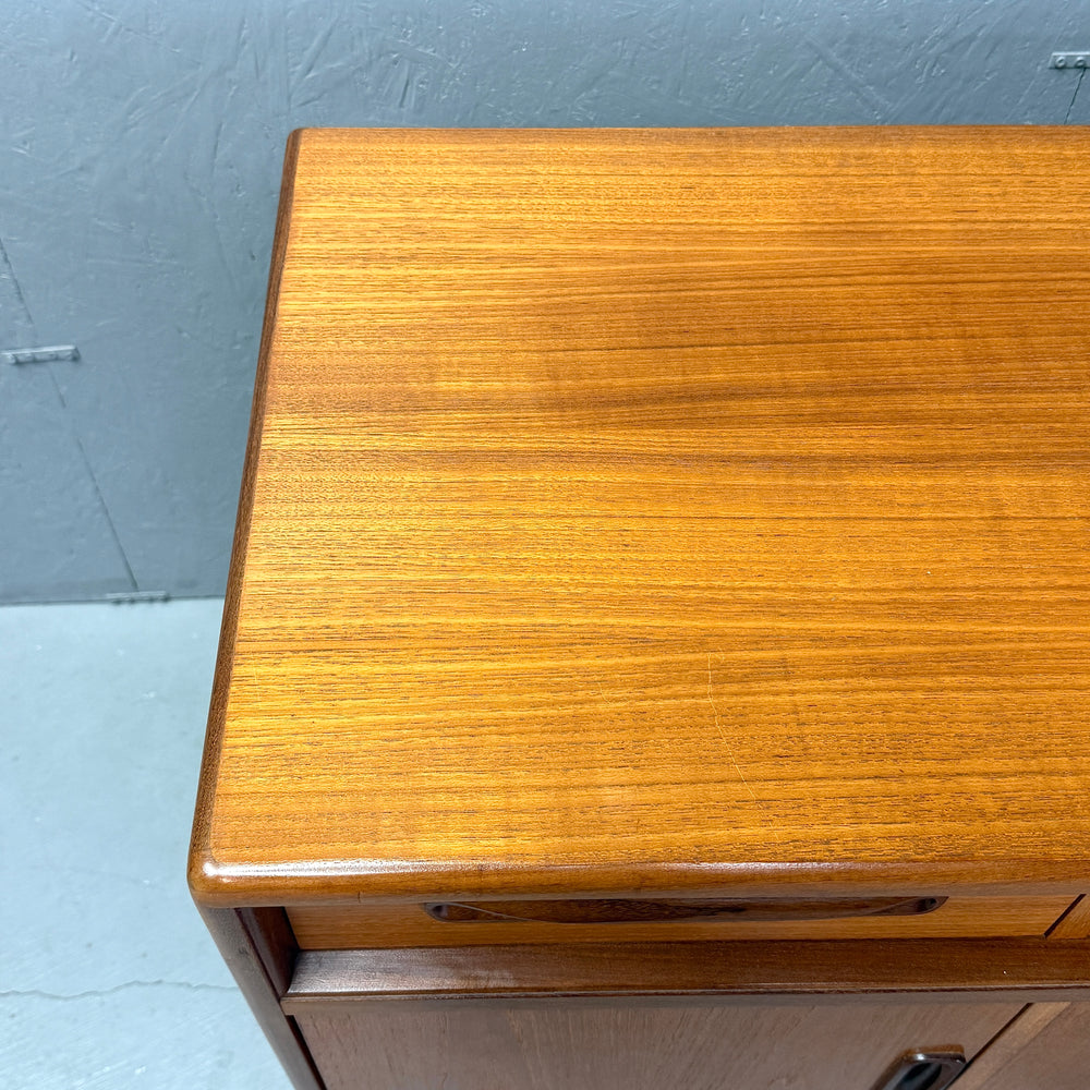 
                      
                        G-PLAN(ジープラン) / Fresco Sideboard フレスコ サイドボード (501)
                      
                    