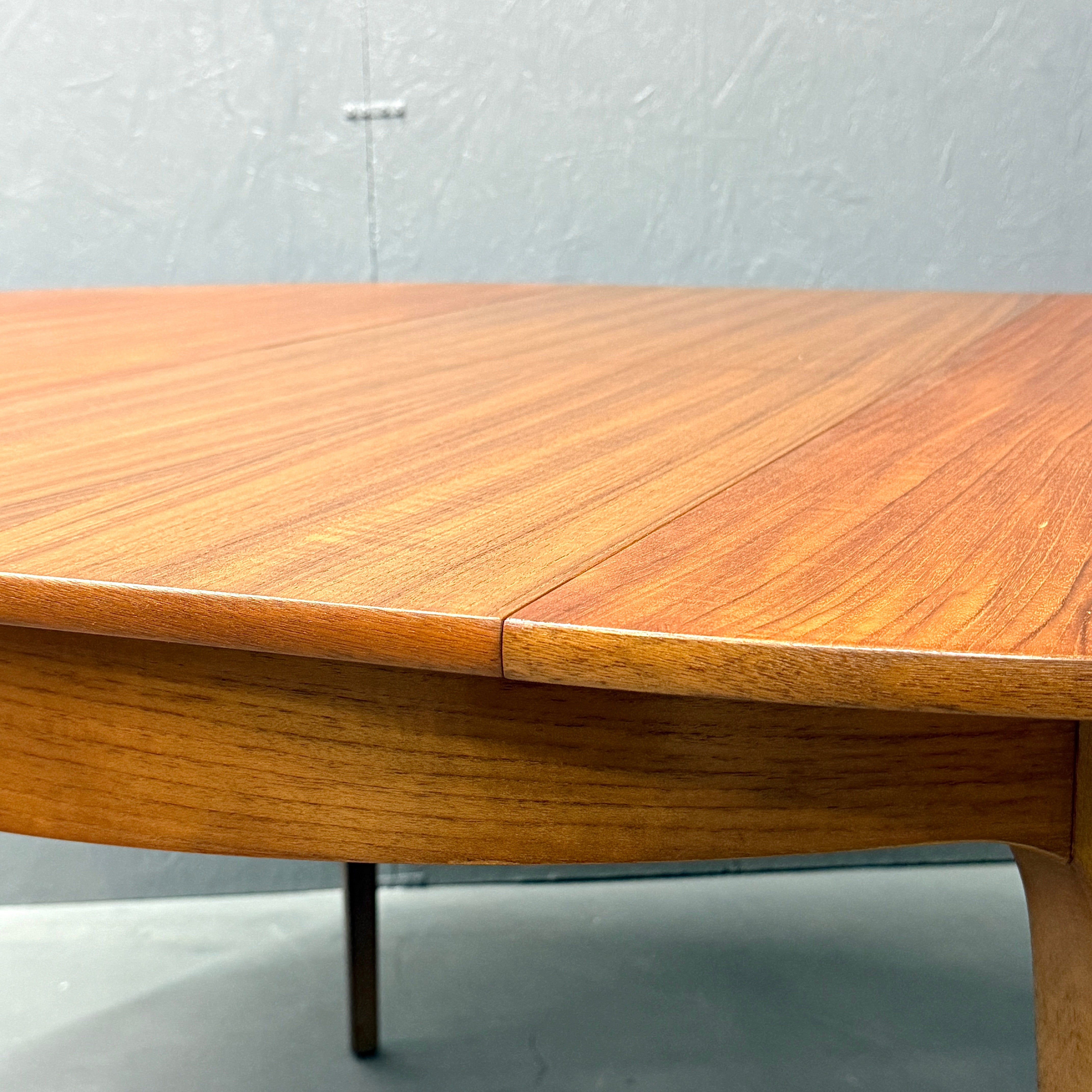 SUTCLIFFE OF TODMORDEN / Extension round table エクステンション