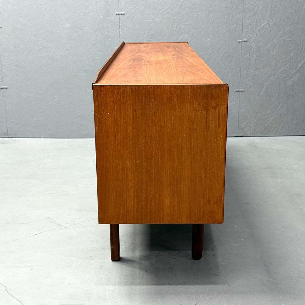 
                      
                        William Lawrence (ウィリアム・ローレンス) / Vintage SIDEBOARD ヴィンテージ サイドボード
                      
                    