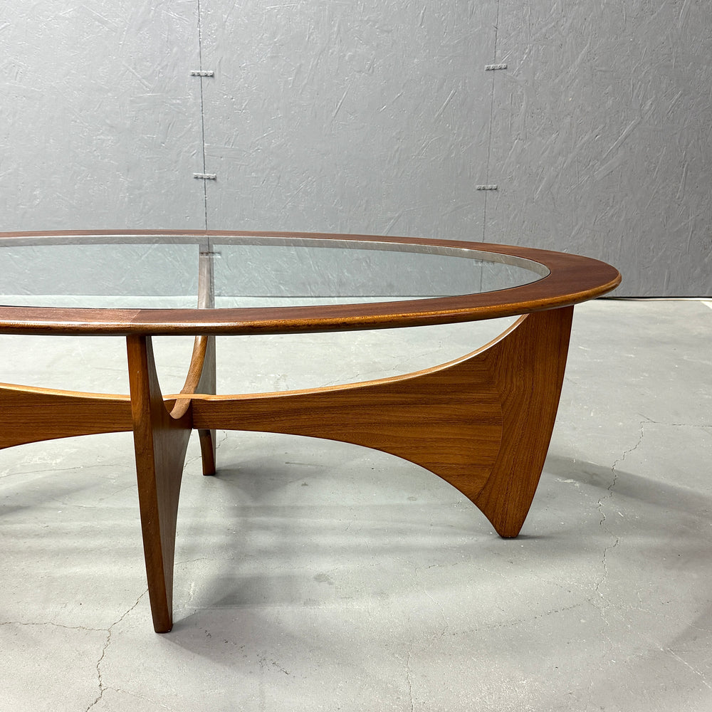 
                      
                        G-PLAN(ジープラン) / Astro oval coffee table アストロ オーバルコーヒーテーブル (502)
                      
                    