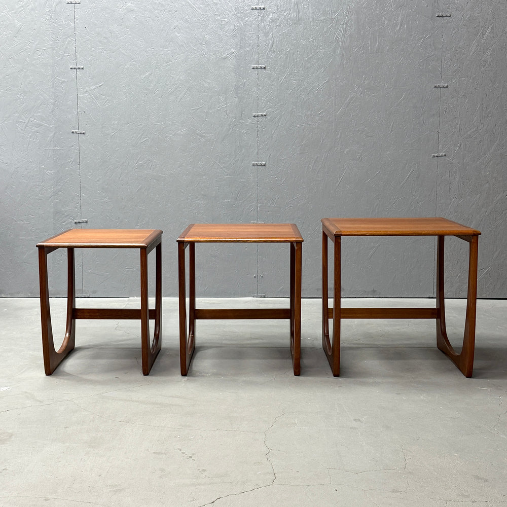 
                      
                        SUNELM Products (サンエルム・プロダクツ)
/ Teak Nest of Table チーク ネストテーブル
                      
                    