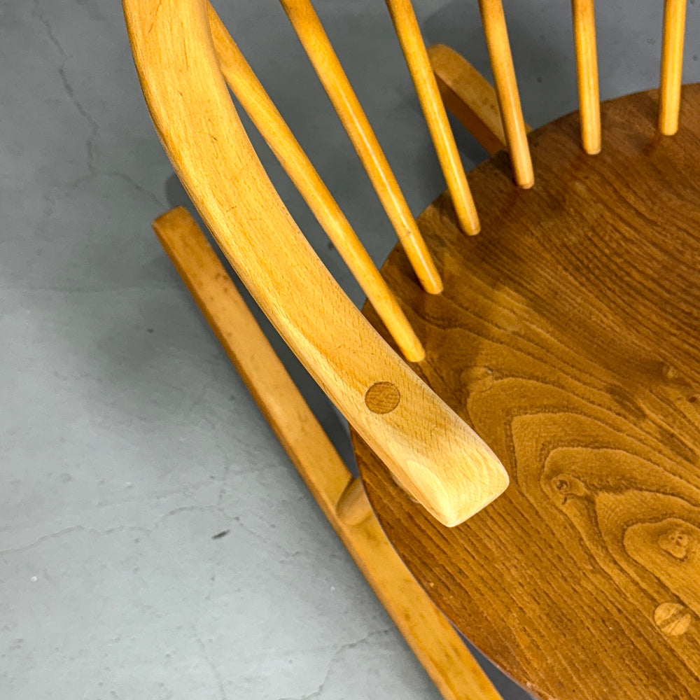 
                      
                        ERCOL(アーコール) COWHORN ROCKING CHAIR / カウホーン ロッキングチェア (301)
                      
                    