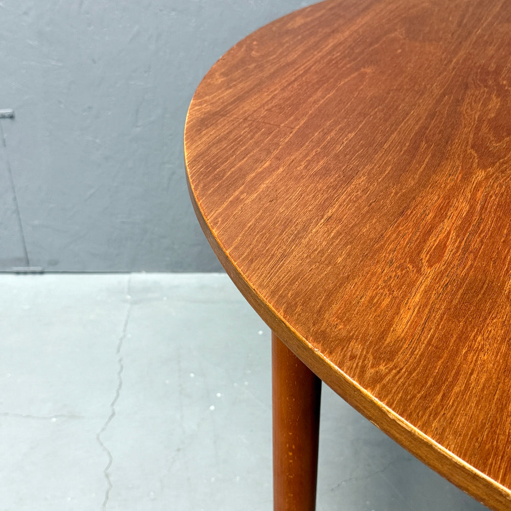 
                      
                        TEAK EXTENSION ROUND TABLE チークラウンドテーブル (501)
                      
                    