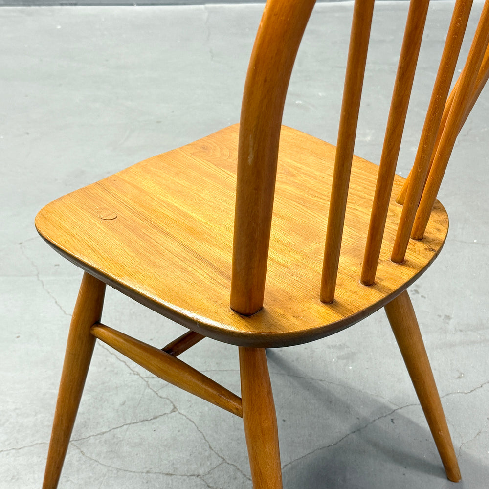 
                      
                        ERCOL(アーコール) / HOOP BACK CHAIR 4本 フープバックチェア (401)
                      
                    