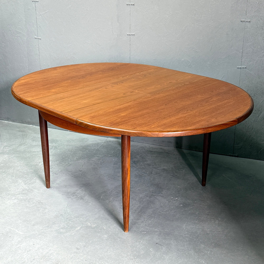 
                      
                        G-PLAN(ジープラン) / Fresco ROUND TABLE フレスコ ラウンドエクステンション ダイニングテーブル (403)
                      
                    