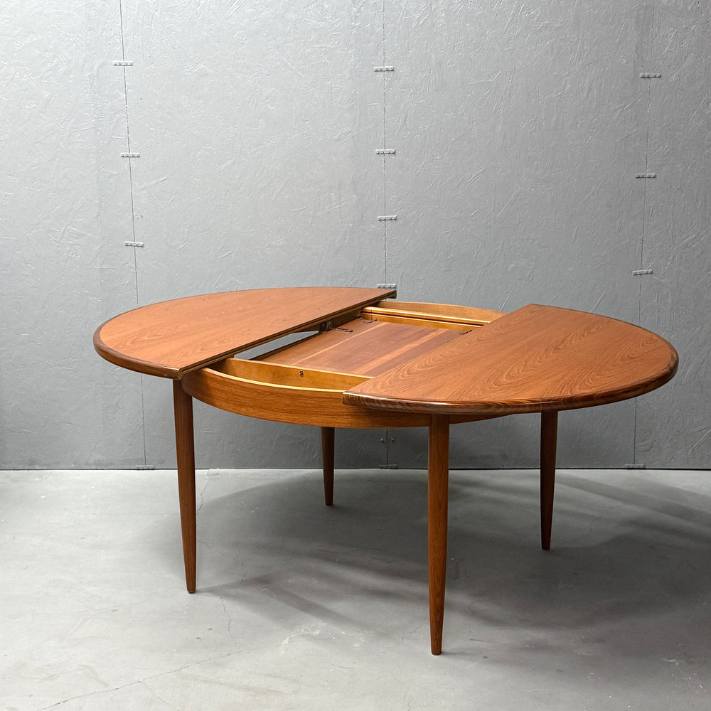 
                      
                        G-PLAN(ジープラン) / Fresco ROUND TABLE フレスコ ラウンドエクステンション ダイニングテーブル (502)
                      
                    