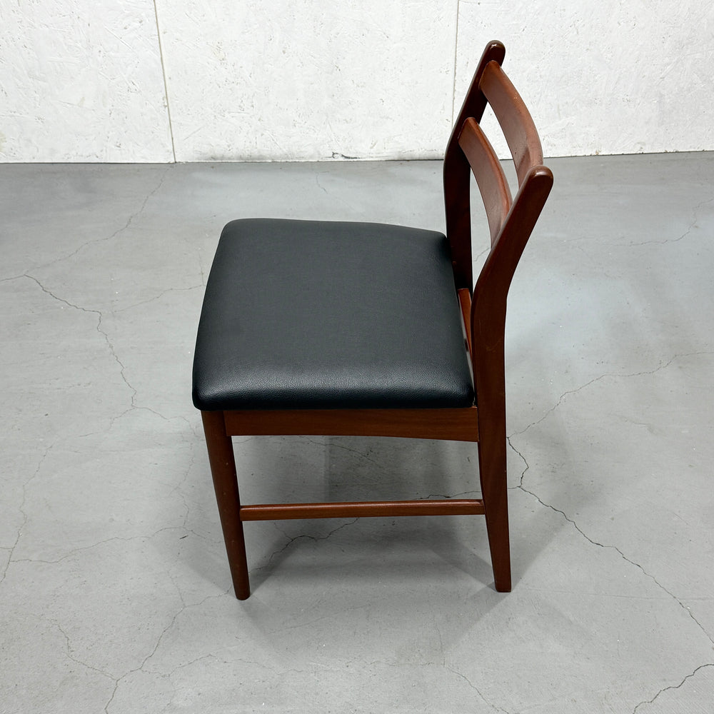
                      
                        Jentique(ジェンティーク) / DINING CHAIR ダイニングチェア (301)
                      
                    
