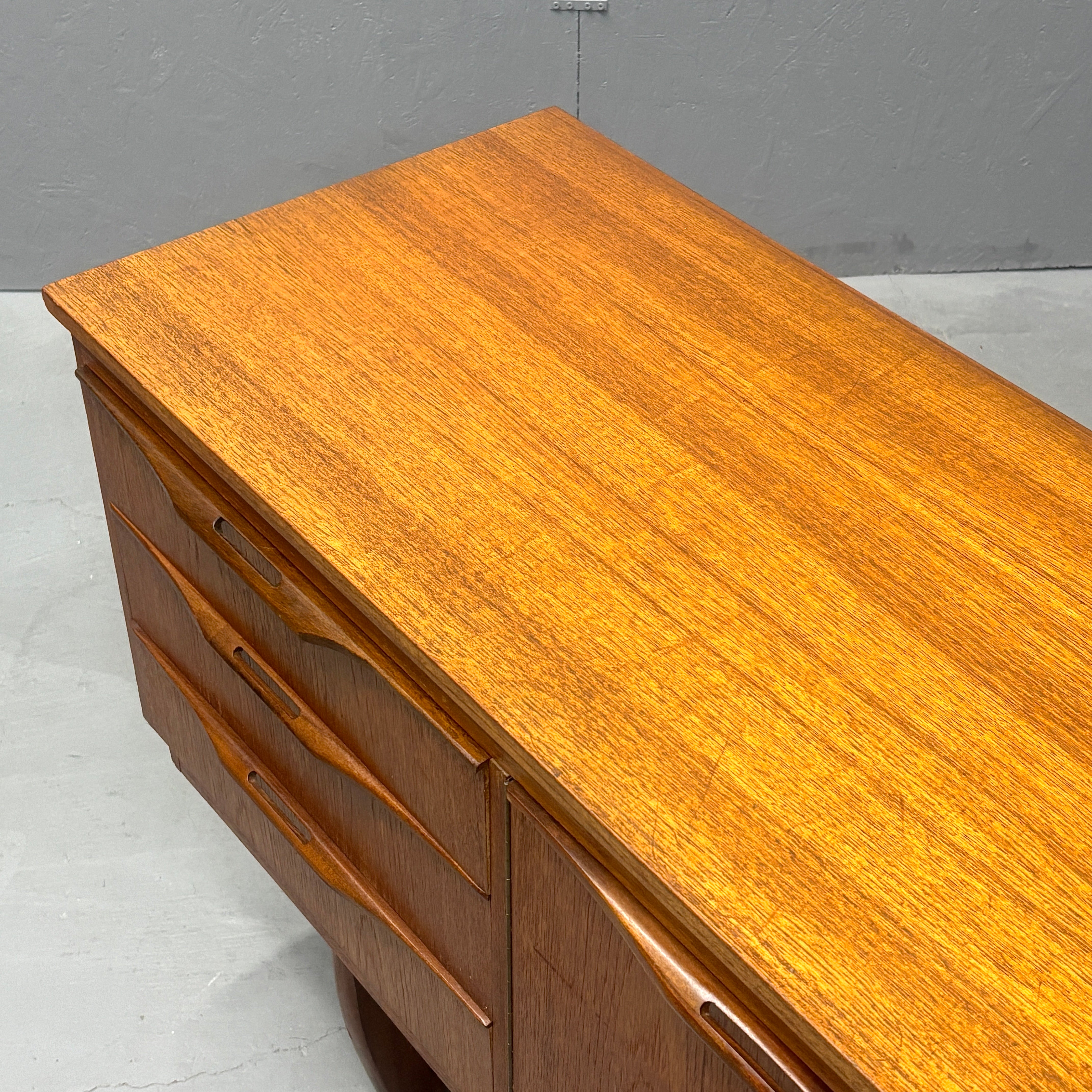 Stonehill(ストーンヒル) / Vintage Sideboard (401) – NONOR FURNITURE