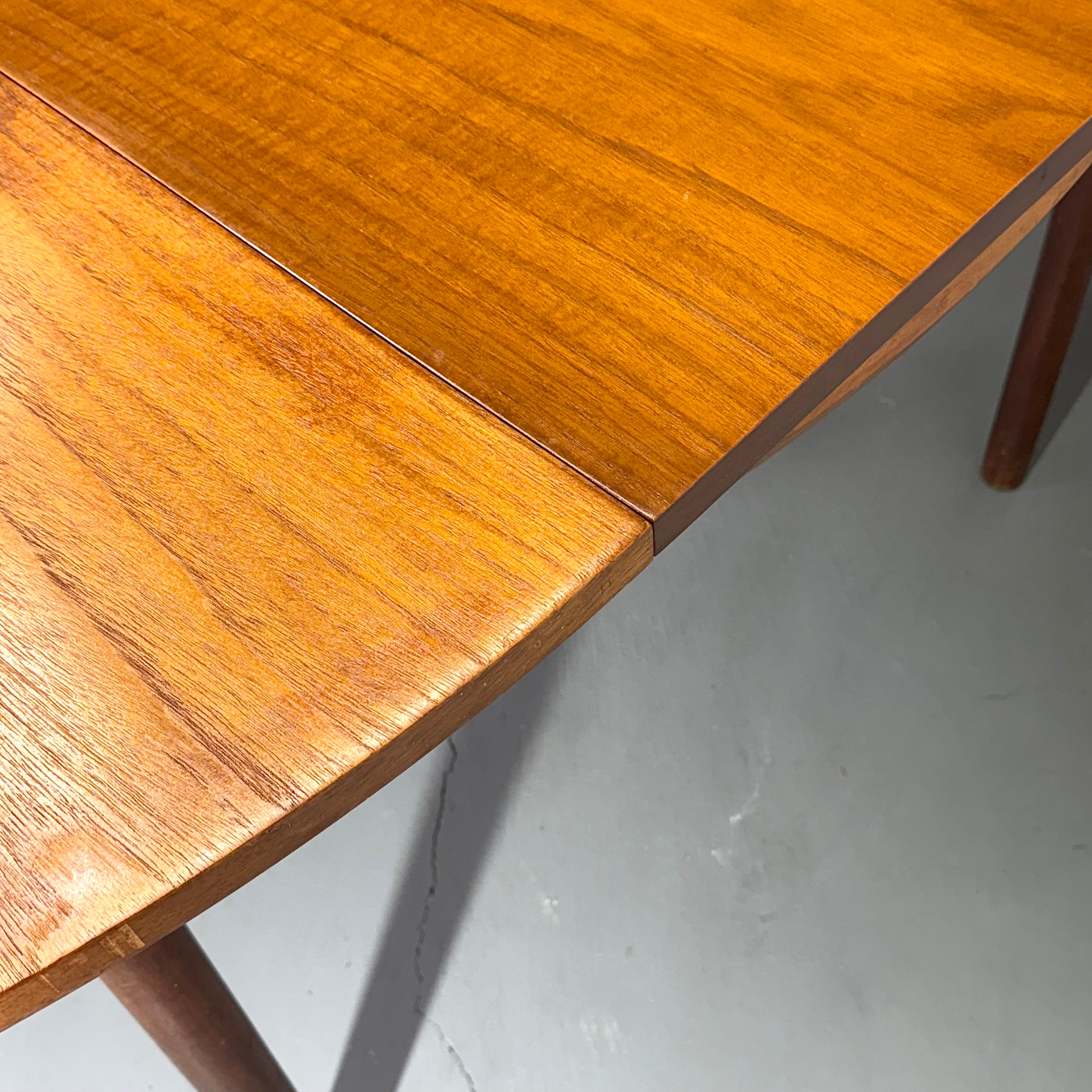 WHITE & NEWTON(ホワイトアンドニュートン) / オーバルダイニング