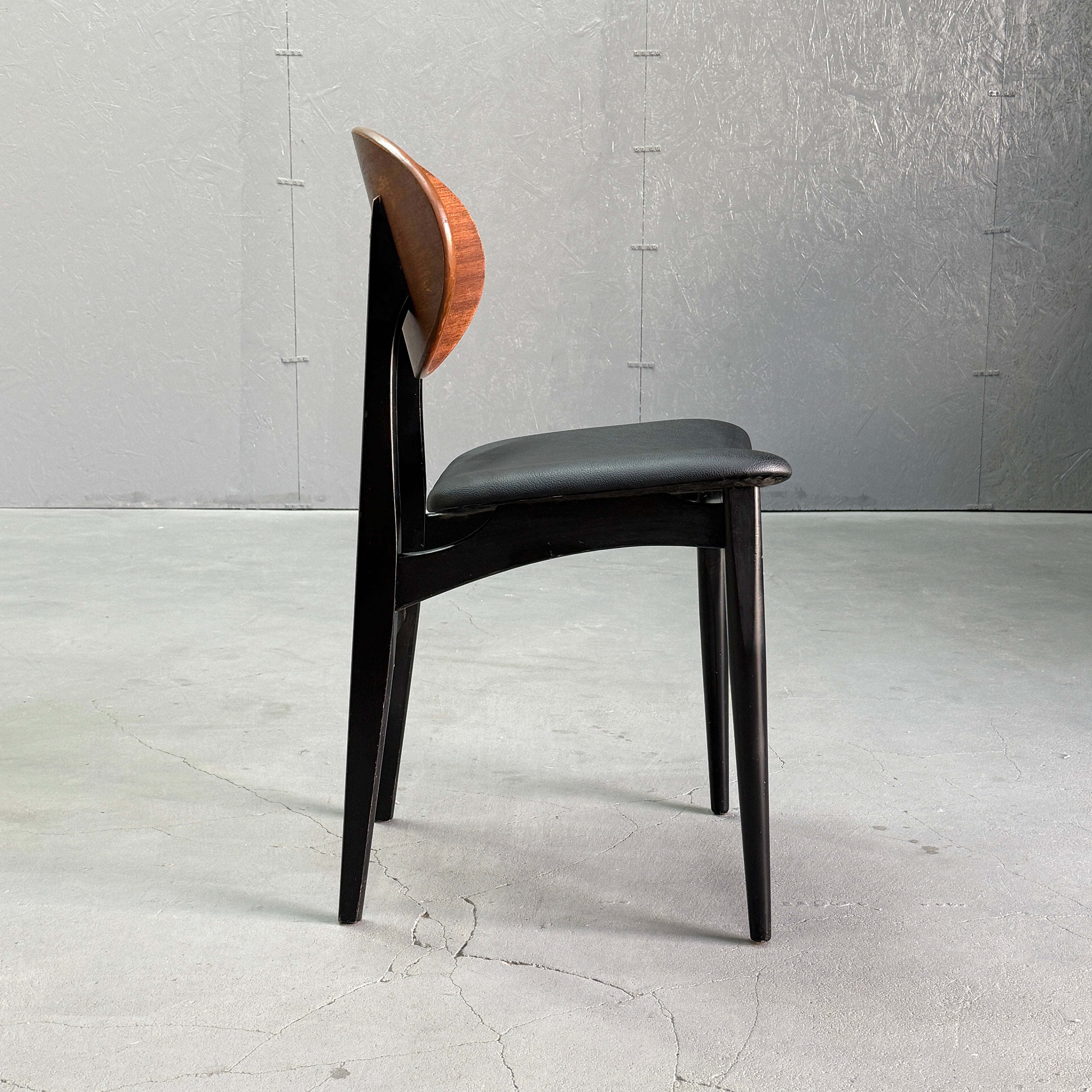 イギリス Beautility ヴィンテージ ダイニングチェア (2) Beautility (ビューティリティ) / Vintage chair ヴィンテージ