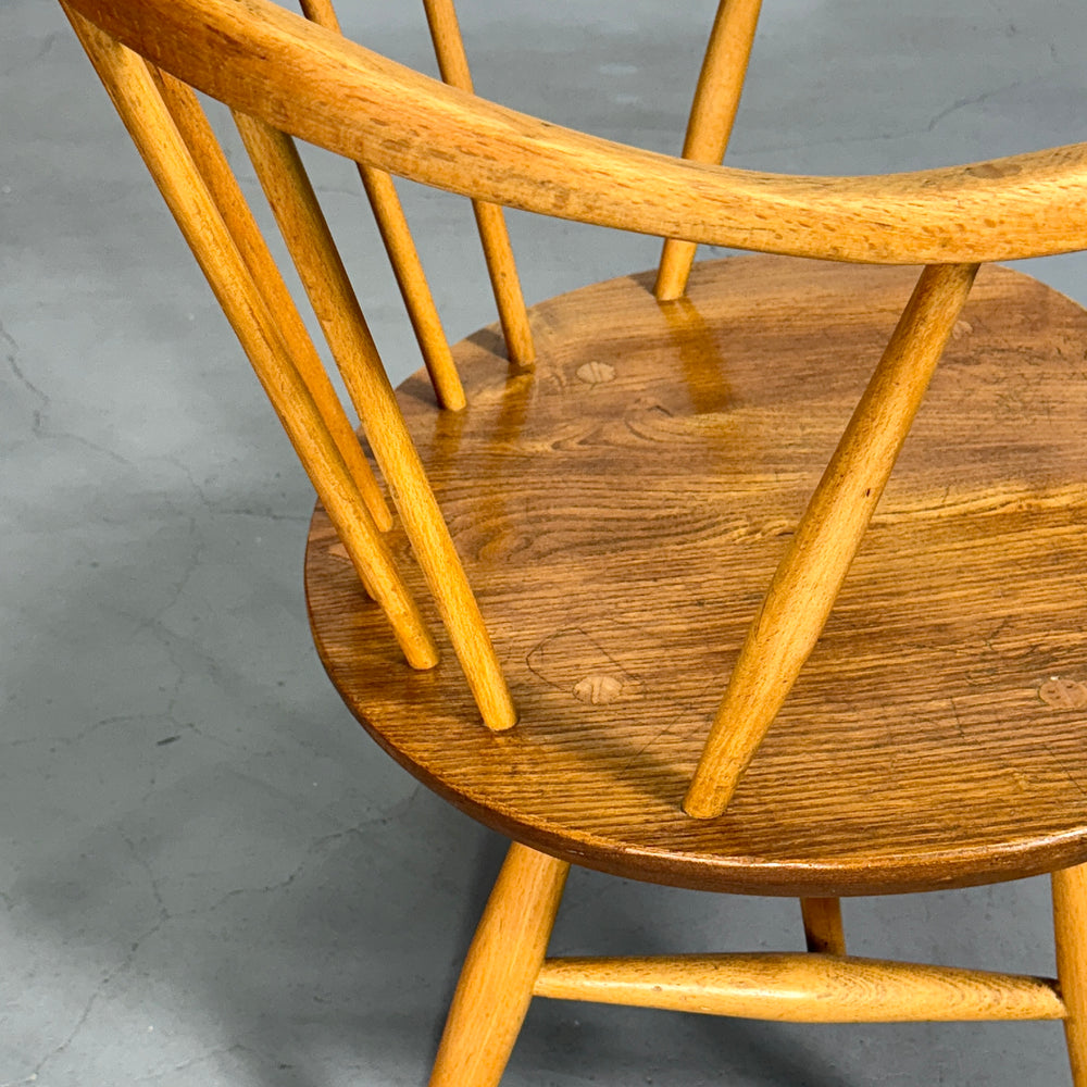 
                      
                        ERCOL(アーコール) COWHORN CHAIR / カウホーンチェア (302)
                      
                    
