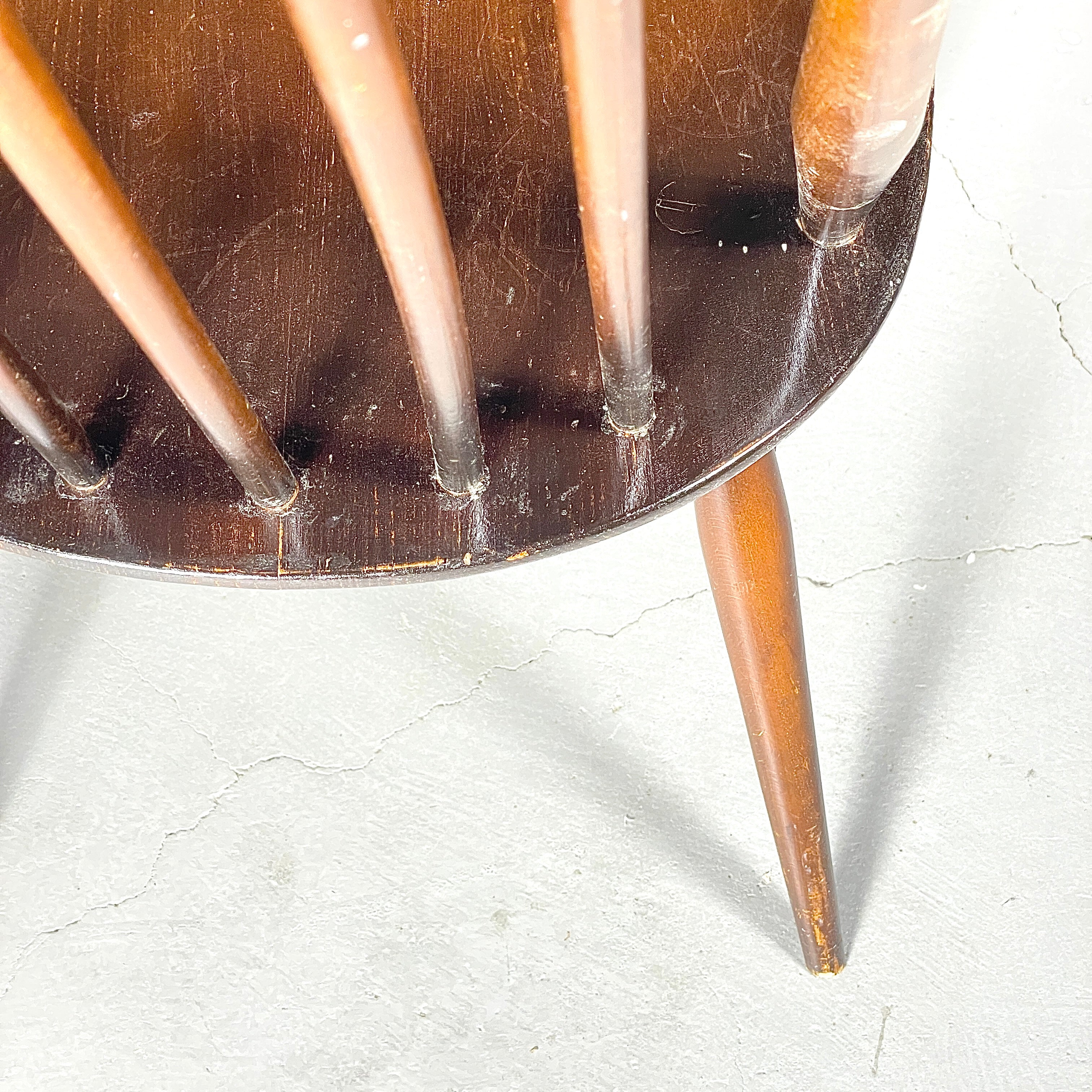 ERCOL(アーコール) /ゴールドスミスチェア ダークコロニアル (4) ERCOL(アーコール) / GOLDSMITH CHAIR DARK ゴールドスミス