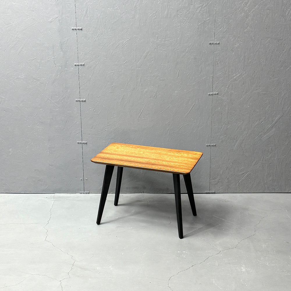 Coffee table with black legs