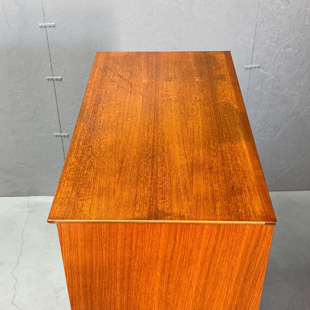 
                      
                        Teak 5-Drawer Chest ヴィンテージ 5段チェスト
                      
                    