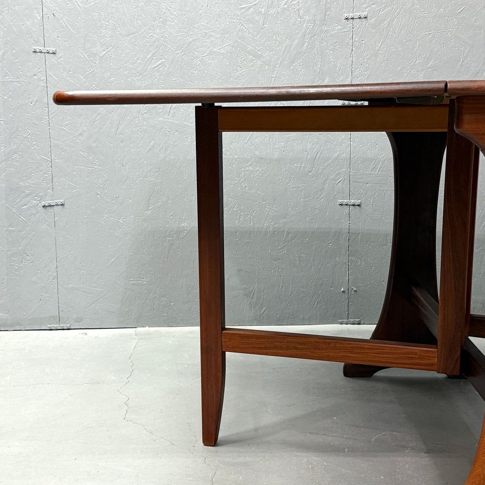 
                      
                        G-PLAN(ジープラン) / Fresco GATELEG TABLE ゲートレッグテーブル (501)
                      
                    