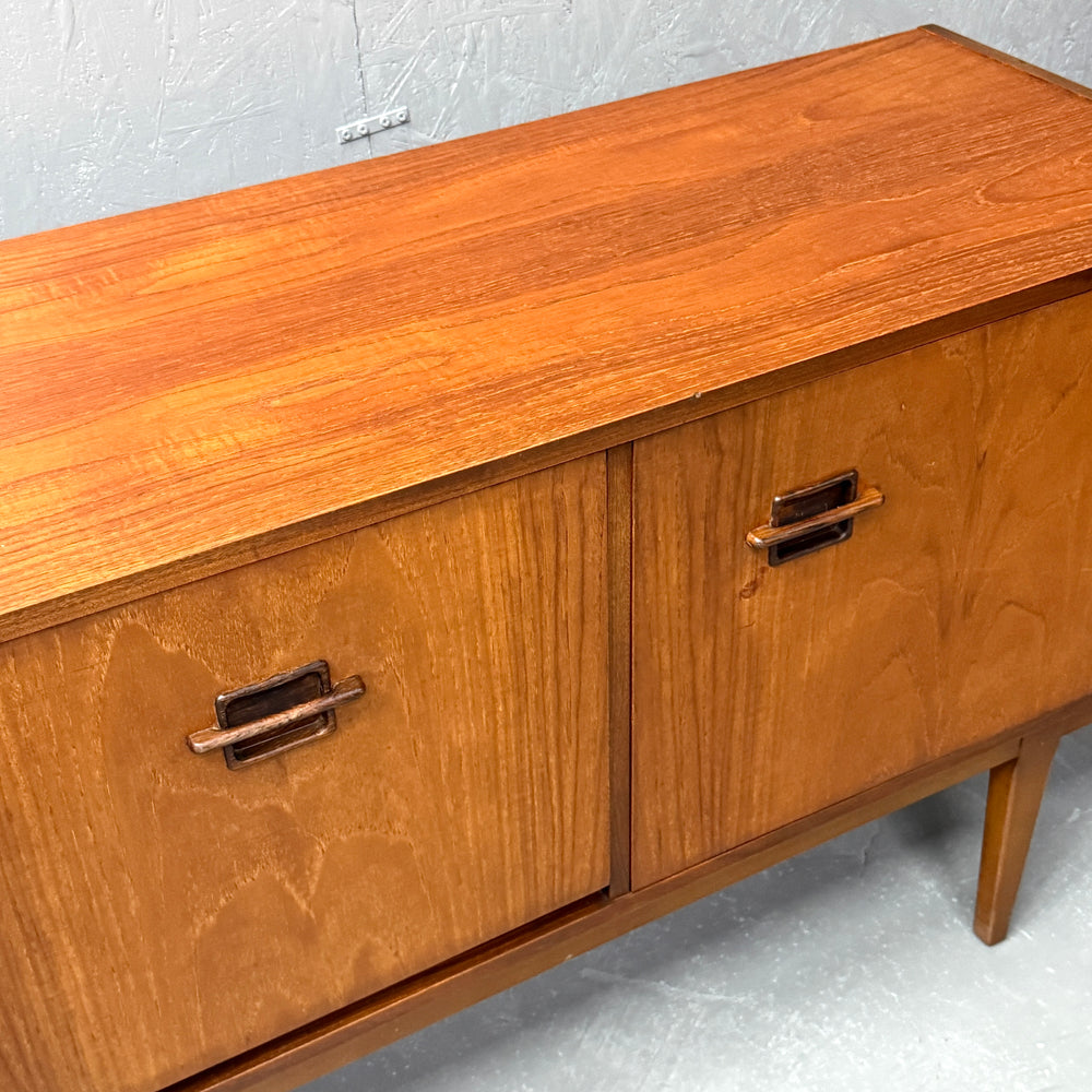 
                      
                        Nathan(ネイサン) / VINTAGE SIDEBOARD ヴィンテージ サイドボード (401)
                      
                    