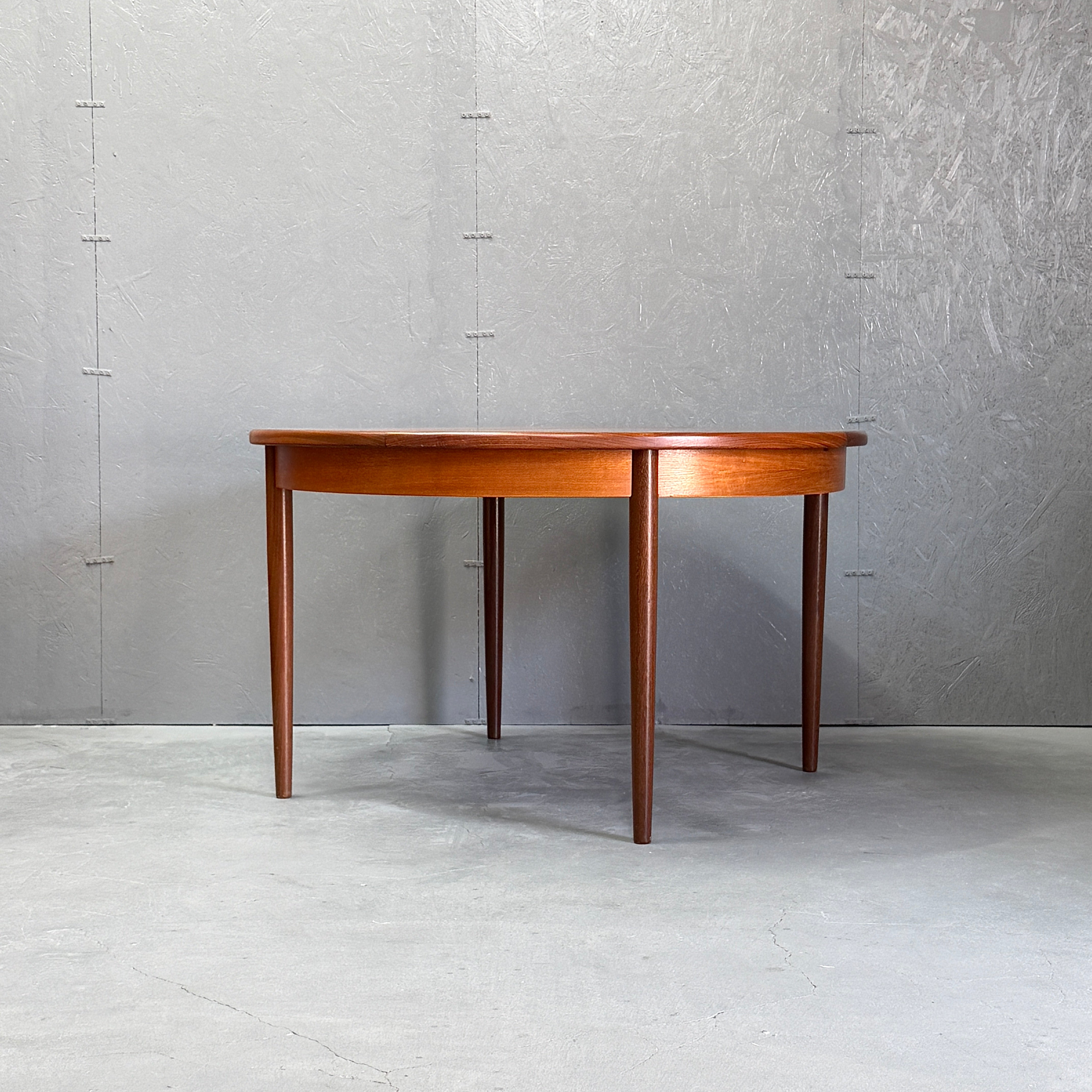 ダイニングテーブル – NONOR FURNITURE