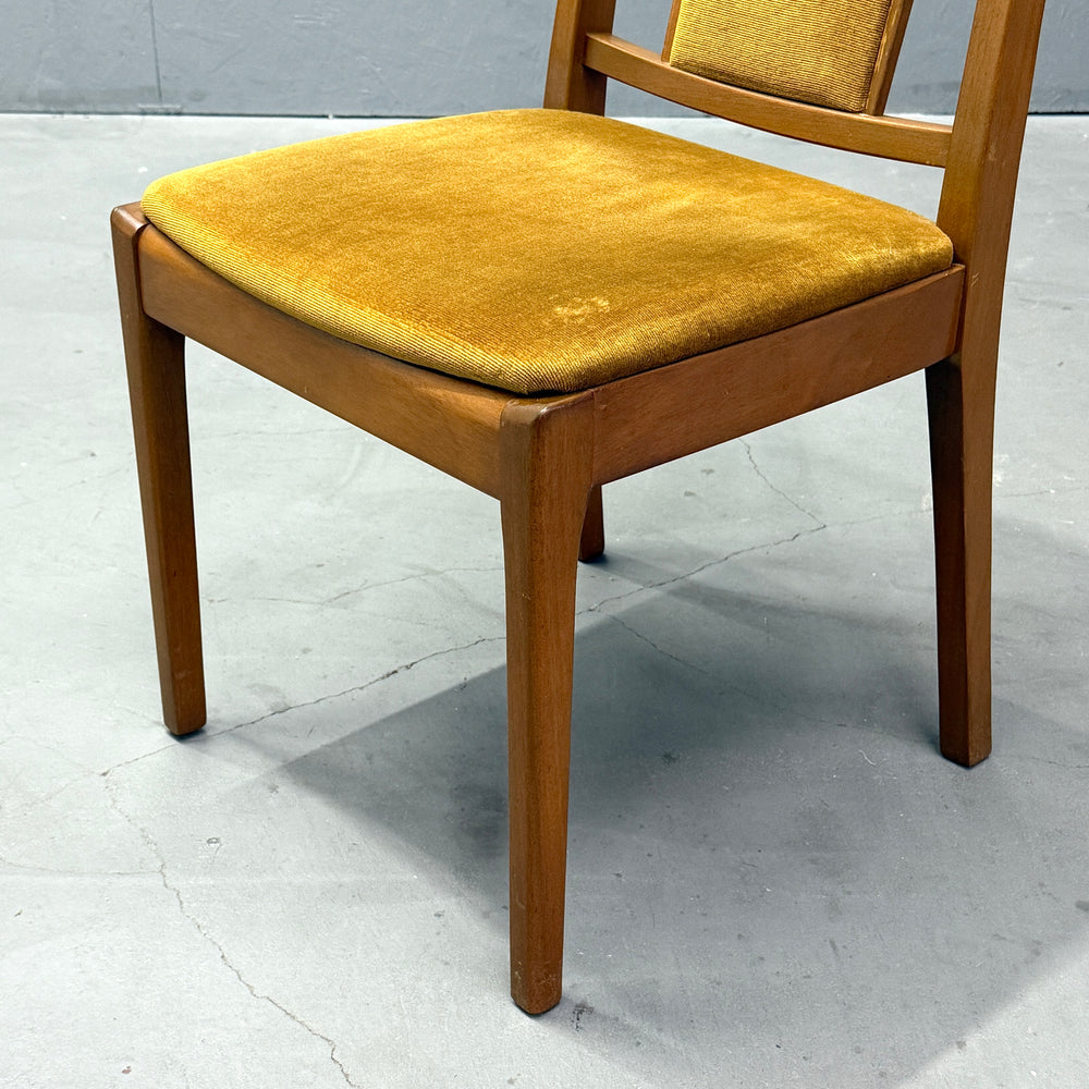 
                      
                        Nathan(ネイサン) / DINING CHAIR ダイニングチェア (402)
                      
                    