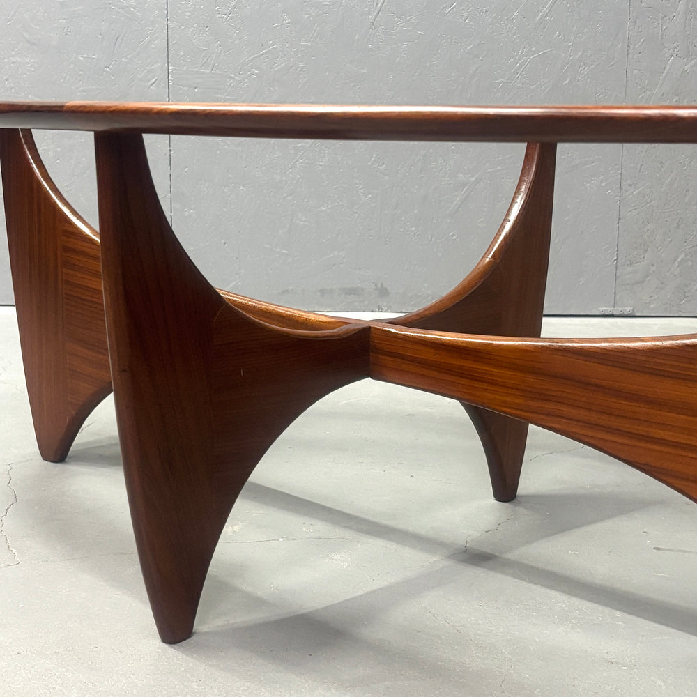 
                      
                        G-PLAN(ジープラン) / Astro oval coffee table アストロ オーバルコーヒーテーブル (403)
                      
                    