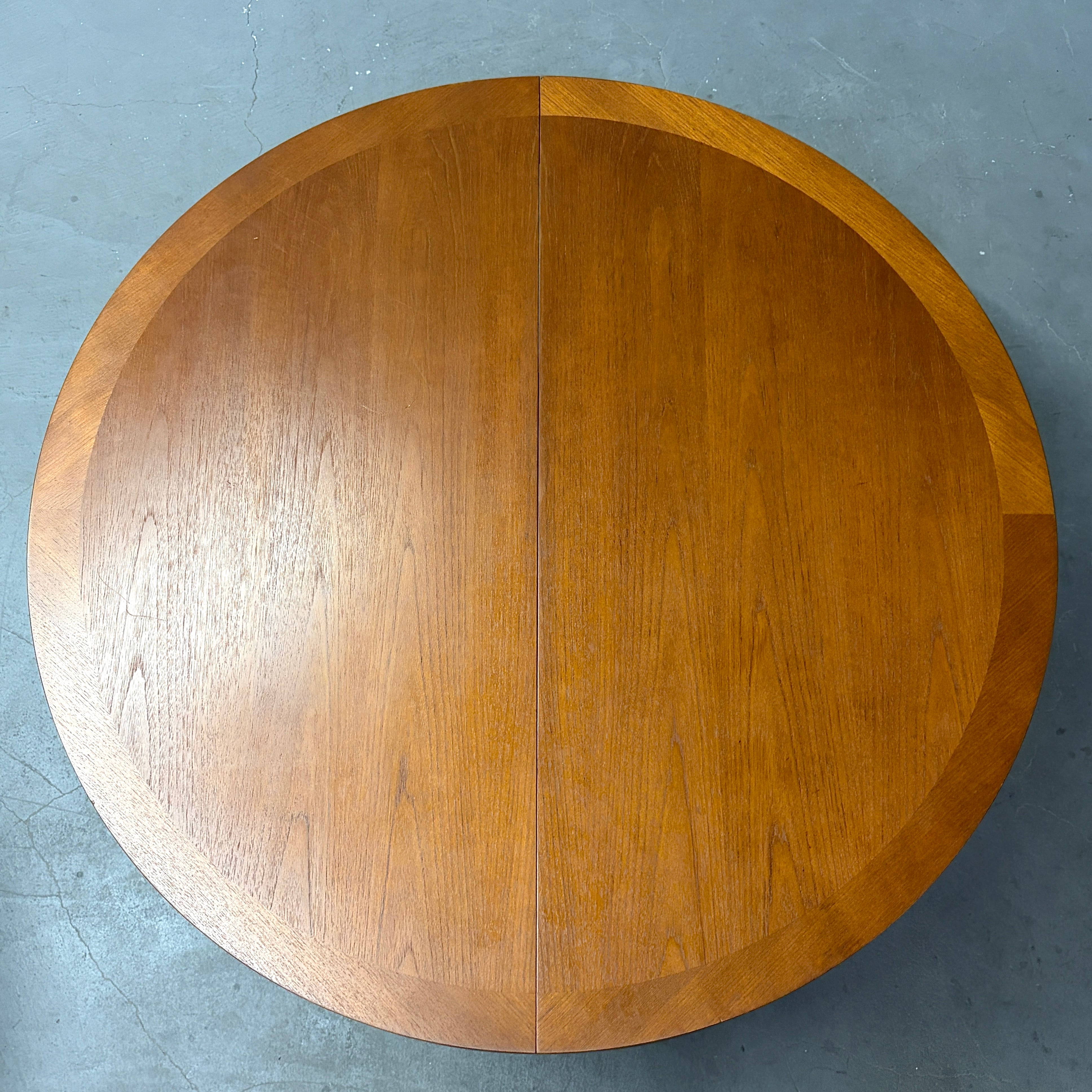 Nathan(ネイサン) / EXTENSION ROUND TABLE エクステンション ラウンド