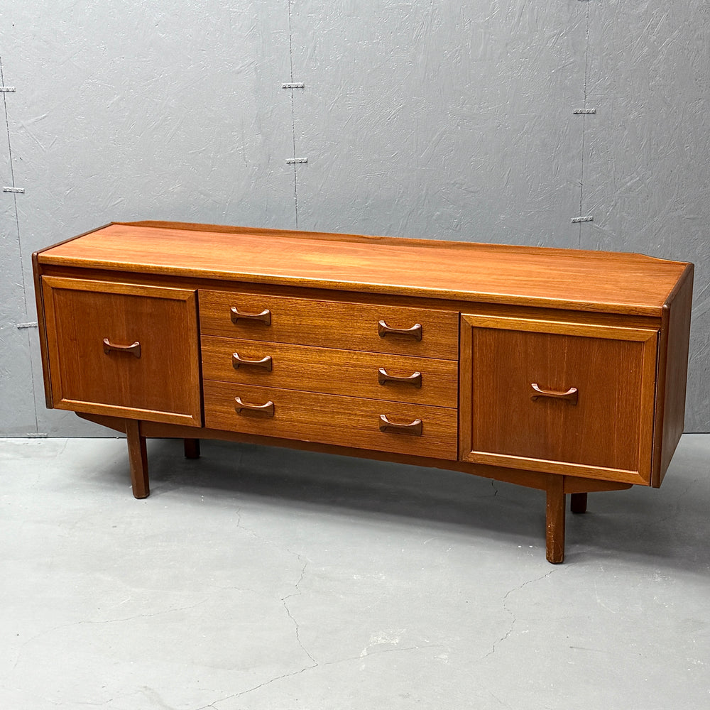 
                      
                        William Lawrence (ウィリアム・ローレンス) / Vintage SIDEBOARD ヴィンテージ サイドボード
                      
                    