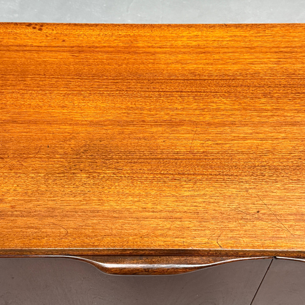 
                      
                        A.H.McINTOSH(マッキントッシュ) /  DUNVEGAN Sideboard (401)
                      
                    